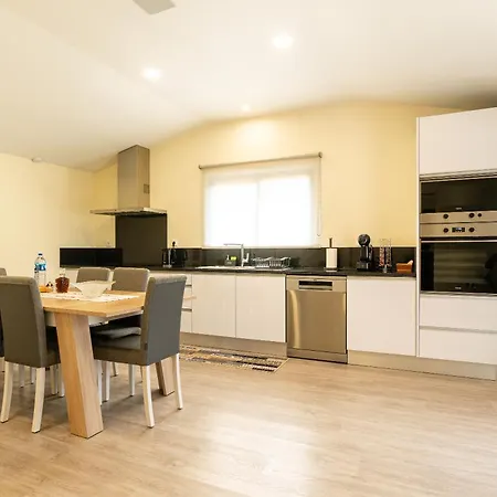 Florencas House - Private Jacuzzi & Garden Calheta (Madeira)