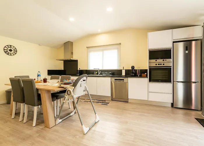 Florencas House - Private Jacuzzi & Garden Dom wakacyjny Calheta (Madeira)