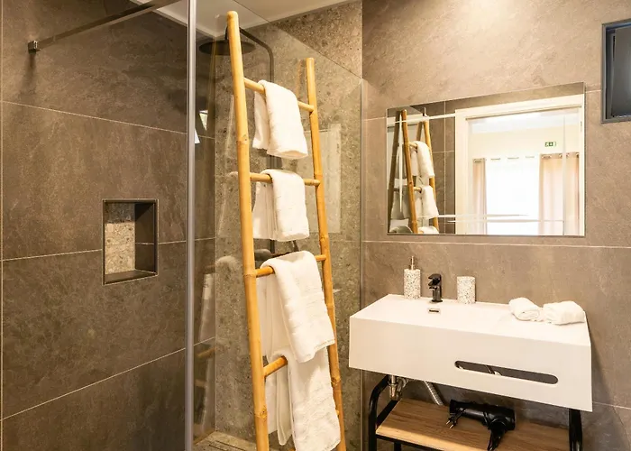 Florencas House - Private Jacuzzi & Garden