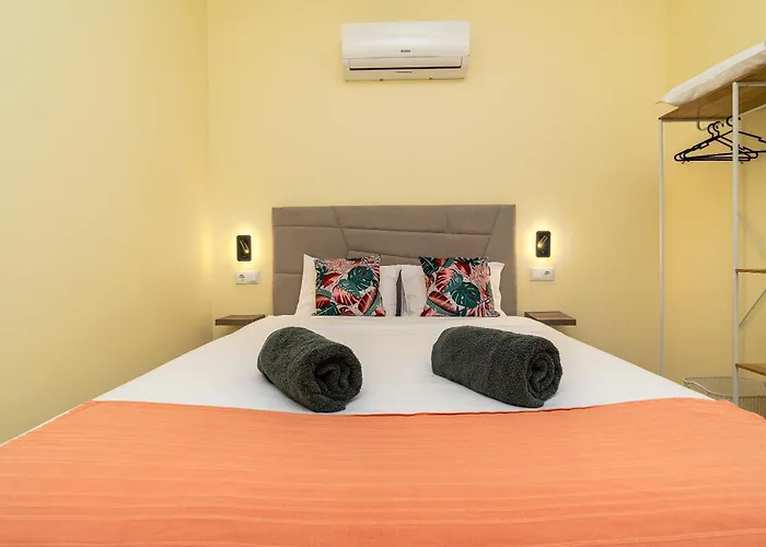 Florencas House - Private Jacuzzi & Garden *