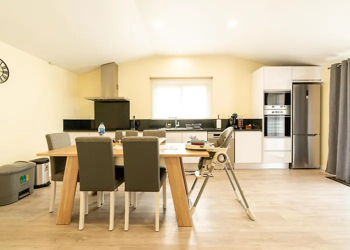 Florencas House - Private Jacuzzi & Garden Dom wakacyjny