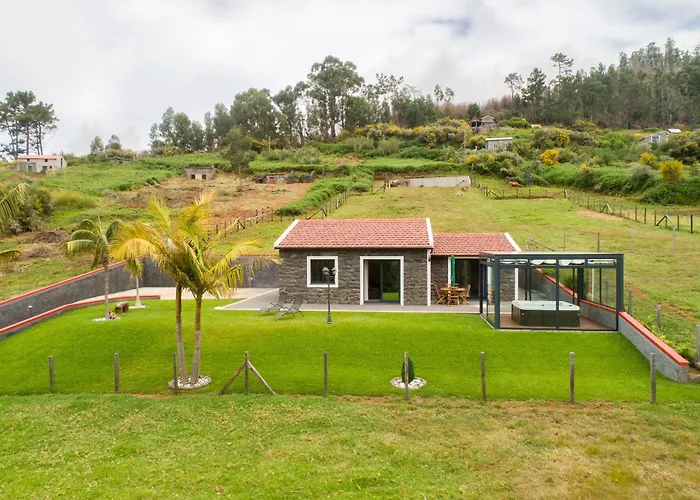 Dom wakacyjny Florencas House - Private Jacuzzi & Garden