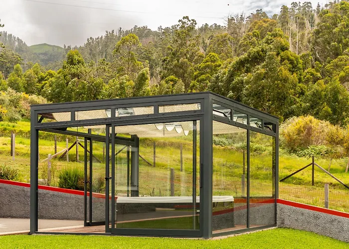 Florencas House - Private Jacuzzi & Garden